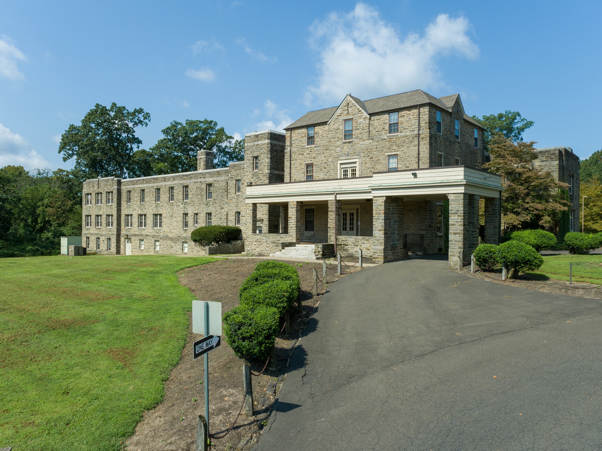 100 W Laurel Ave, Cheltenham, PA 19012 Office for Lease