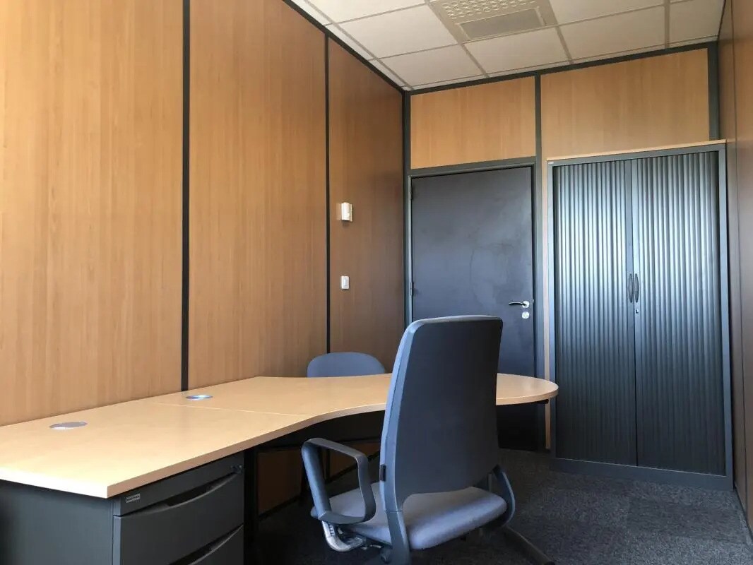 Office in Cagnes-sur-Mer for lease Interior Photo- Image 1 of 6
