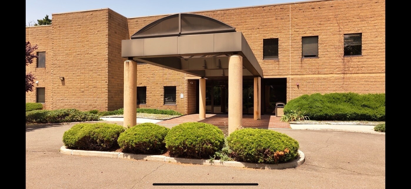82 Totowa Rd, Wayne, NJ 07470 Medical for Lease