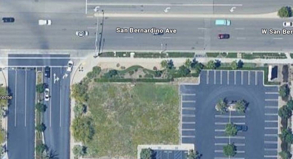 27651 San Bernardino Ave, Redlands, CA for lease - Building Photo - Image 2 of 14