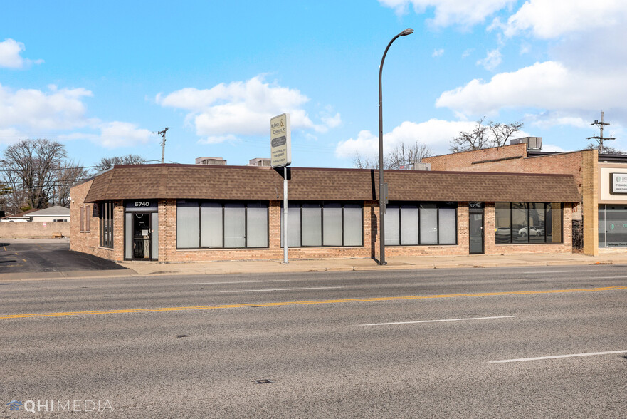 5740 W 95th St, Oak Lawn, IL for sale - Primary Photo - Image 1 of 1