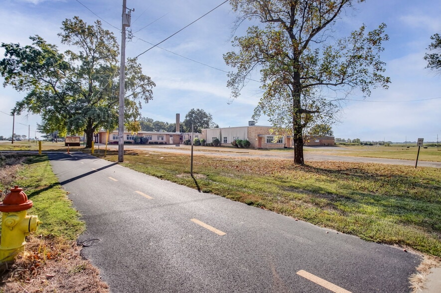 1901 Mascoutah Ave, Belleville, IL for sale - Building Photo - Image 2 of 42