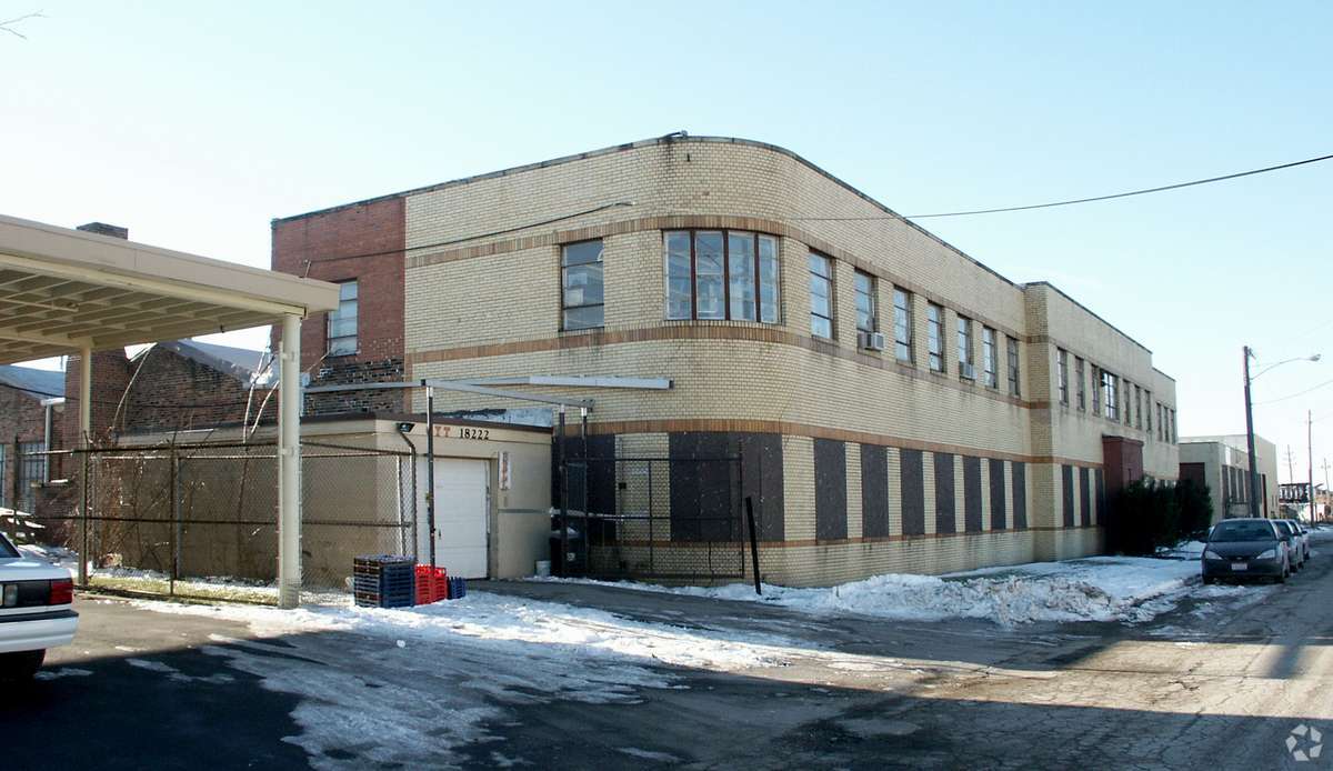 18222 Lanken Ave, Cleveland, OH for lease Primary Photo- Image 1 of 23