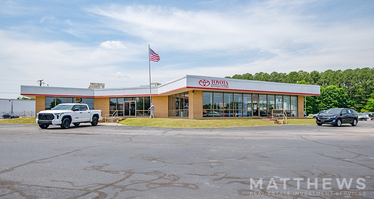 1615 E 10th St, Roanoke Rapids, NC for sale - Primary Photo - Image 1 of 3
