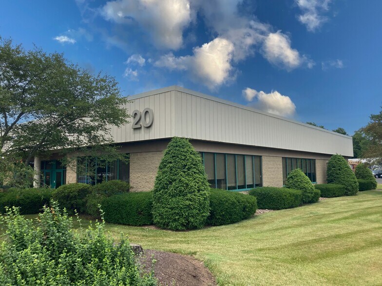 20 Tuttle Pl, Middletown, CT for sale - Building Photo - Image 1 of 1