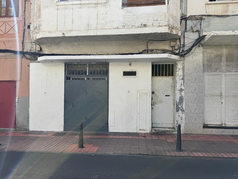 Calle Atindana, 3, Las Palmas de Gran Canaria, Las Palmas for sale - Building Photo - Image 1 of 14