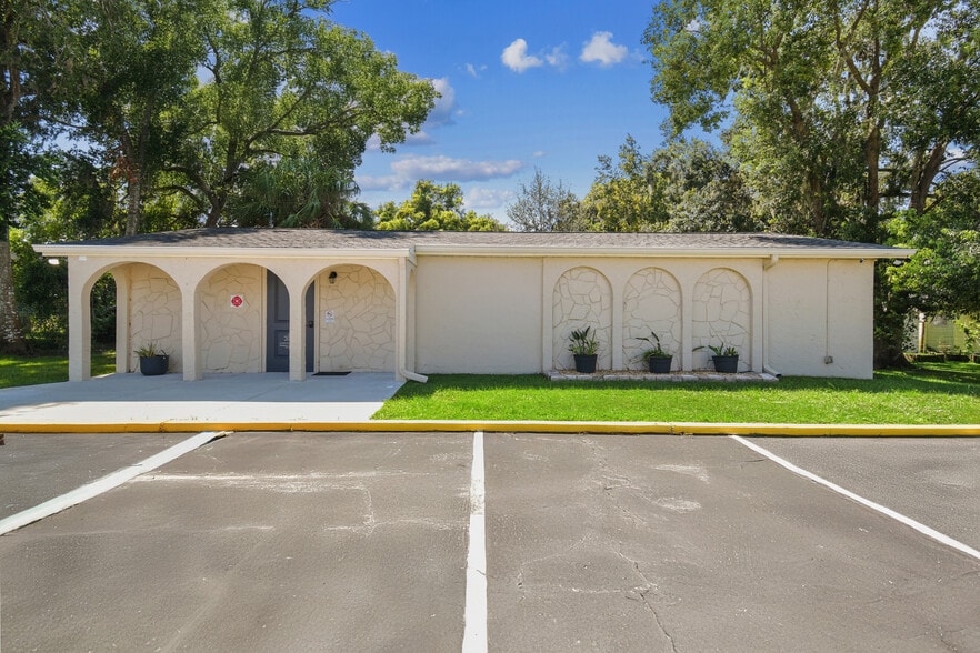 5445 6th St, Zephyrhills, FL for sale - Building Photo - Image 1 of 23