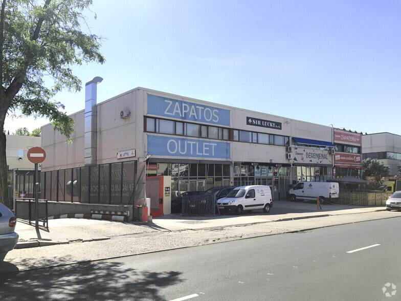 Calle Cabo Rufino Lázaro, Las Rozas de Madrid, Madrid for lease - Building Photo - Image 2 of 2