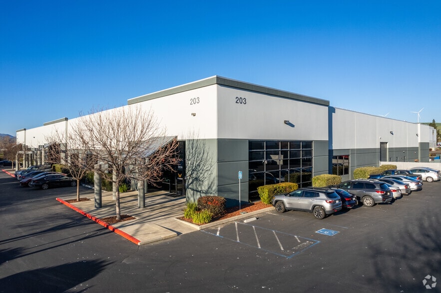 203 Lawrence Dr, Livermore, CA for lease - Primary Photo - Image 1 of 4