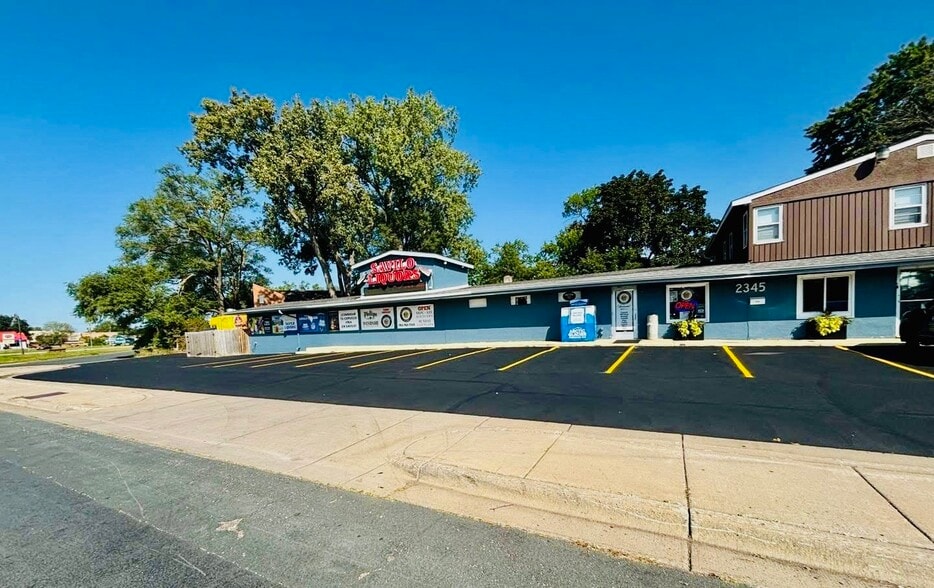2345 County Road H2, Mounds View, MN for sale - Building Photo - Image 1 of 13