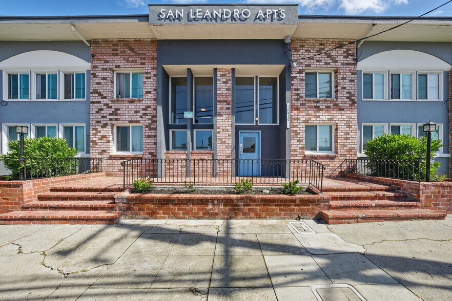 10410 Foothill Blvd, Oakland, CA for sale - Building Photo - Image 1 of 1