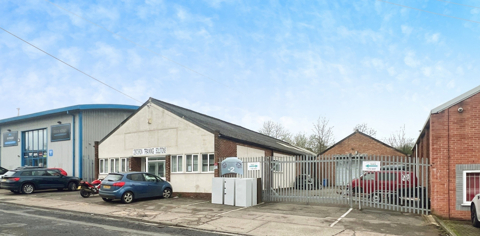 2 Rothersthorpe Ave, Northampton for lease - Building Photo - Image 1 of 1