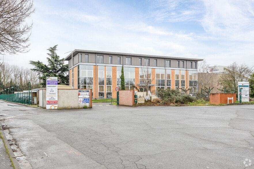 20 Avenue Didier Daurat, Toulouse for sale - Primary Photo - Image 1 of 13