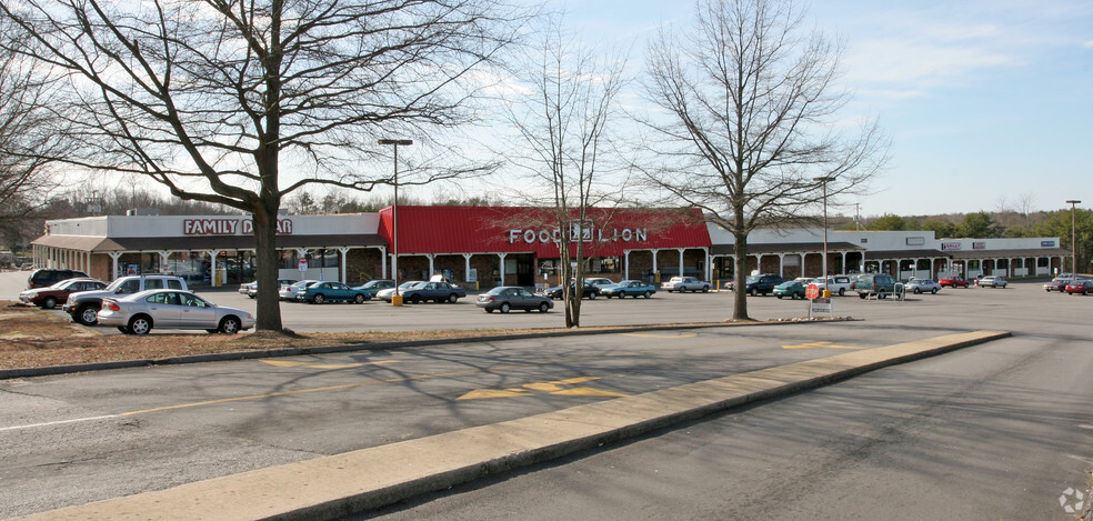 661-719 Piney Forest Rd, Danville, VA for lease - Primary Photo - Image 1 of 14