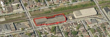 950 Dupont St, Toronto, ON - AERIAL  map view