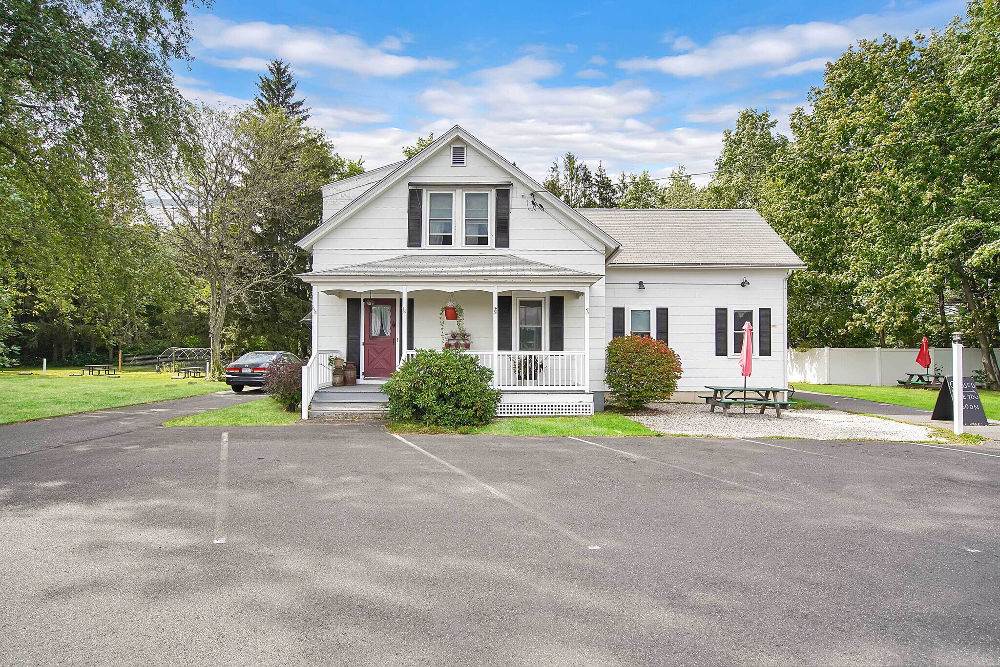 329 West St, Ludlow, MA for sale Primary Photo- Image 1 of 1