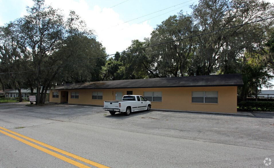 107 Glendale Dr, Brandon, FL for sale - Building Photo - Image 3 of 5