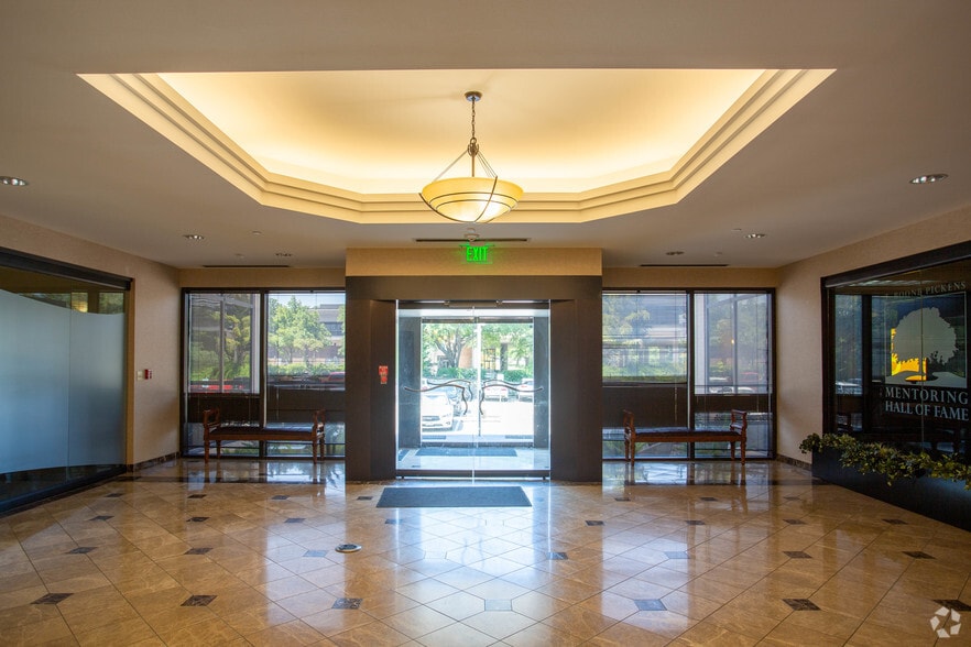 450 E John Carpenter Fwy, Irving, TX for lease - Lobby - Image 3 of 14