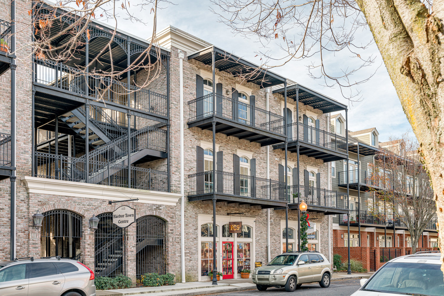 113 Harbor Town Sq, Memphis, TN for sale Building Photo- Image 1 of 1