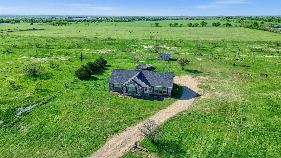 545 Calk rd, Tioga, TX for sale - Building Photo - Image 1 of 1