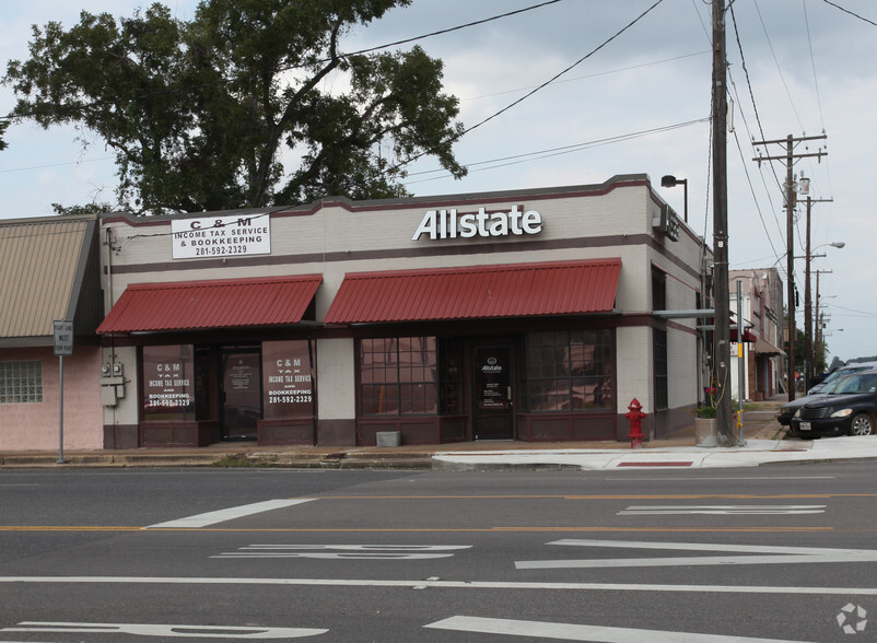 100 W Houston St, Cleveland, TX for sale - Primary Photo - Image 1 of 1