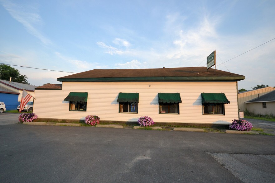 3515 Burgoyne Ave, Hudson Falls, NY 12839