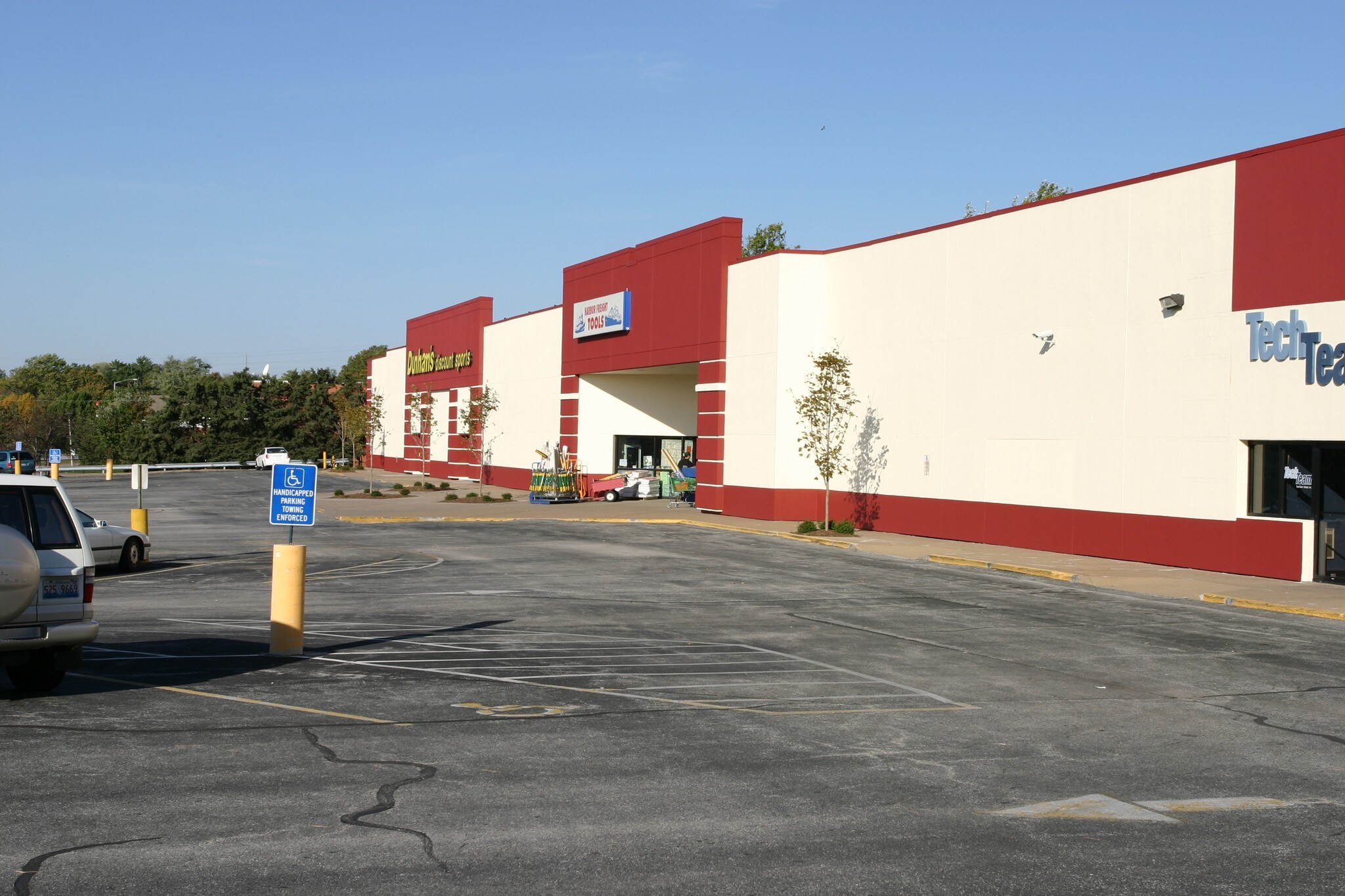 1010 E Kimberly Rd, Davenport, IA for sale Building Photo- Image 1 of 1