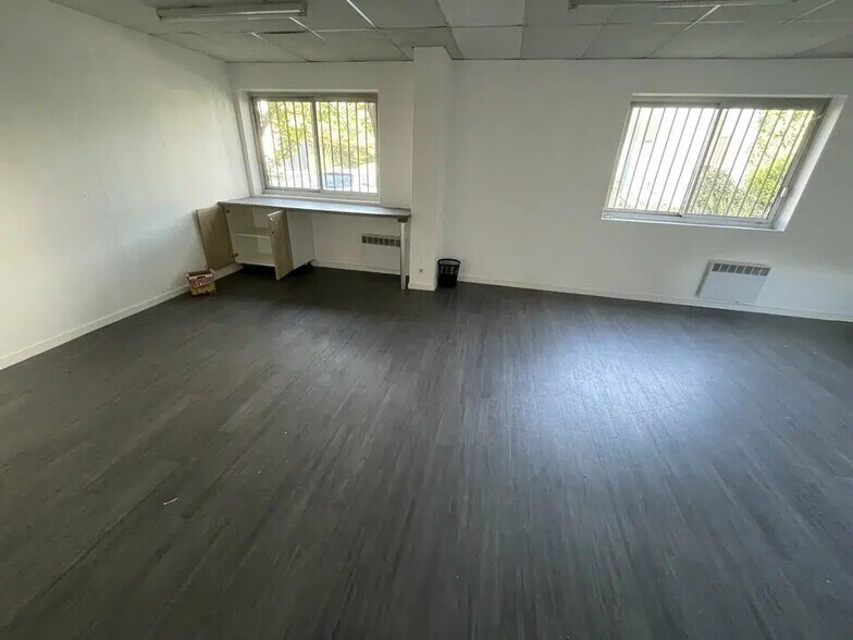 Industrial in La Chapelle-sur-Erdre for lease - Building Photo - Image 2 of 4