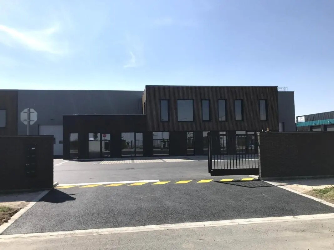 Flex in Cysoing for lease Building Photo- Image 1 of 9