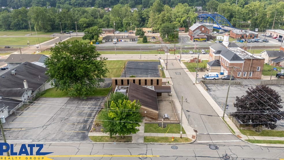 151 2nd St, Lowellville, OH for lease - Building Photo - Image 3 of 9