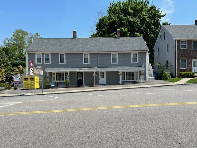 33 Main St, Albion, RI for lease - Building Photo - Image 1 of 7