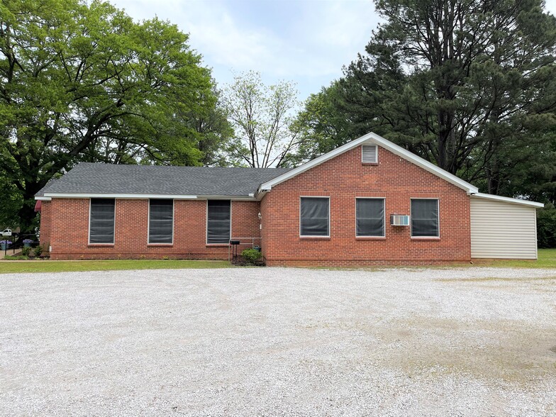 836 Chester Ave, Tupelo, MS for sale - Building Photo - Image 2 of 25