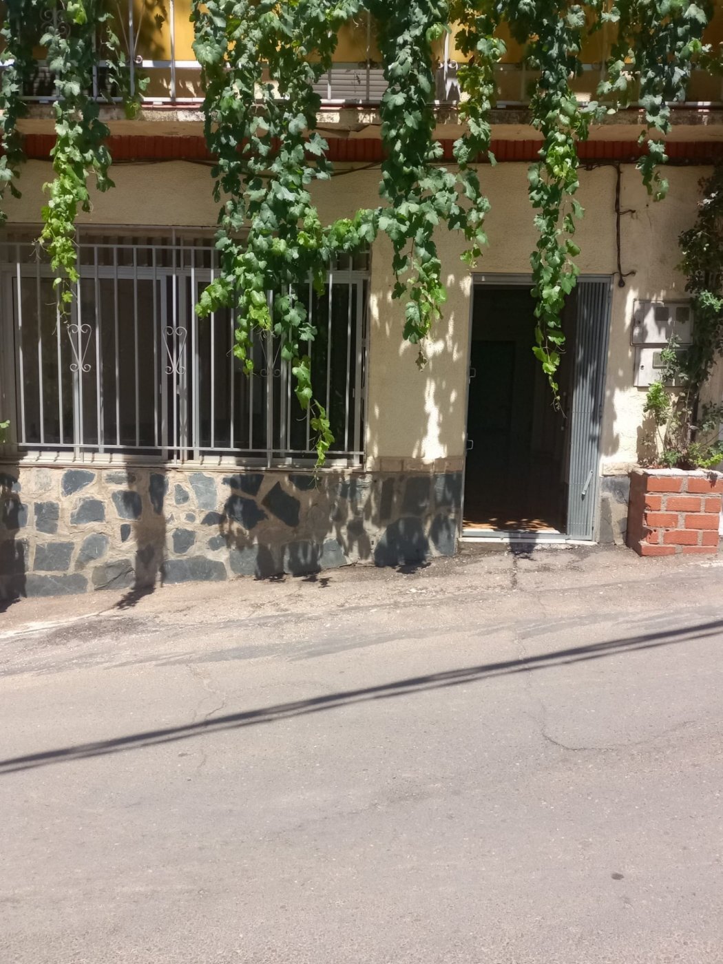 Retail in Cañamero, Cáceres for lease Building Photo- Image 1 of 10