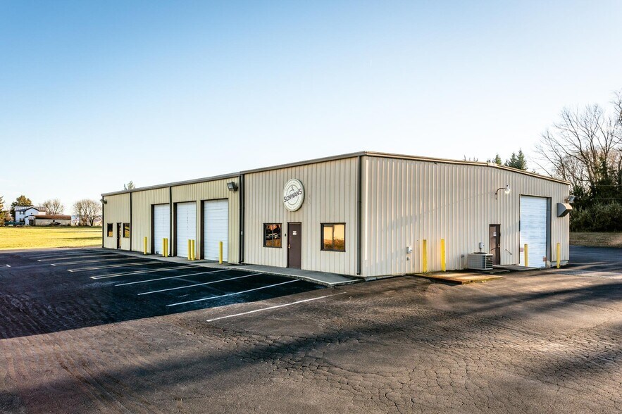 32 Franklin St, Weyers Cave, VA 24486