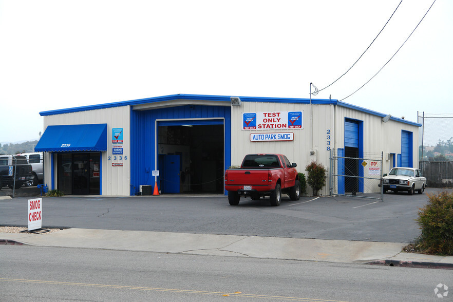 2336-2338 Auto Park Way, Escondido, CA for lease - Building Photo - Image 2 of 5