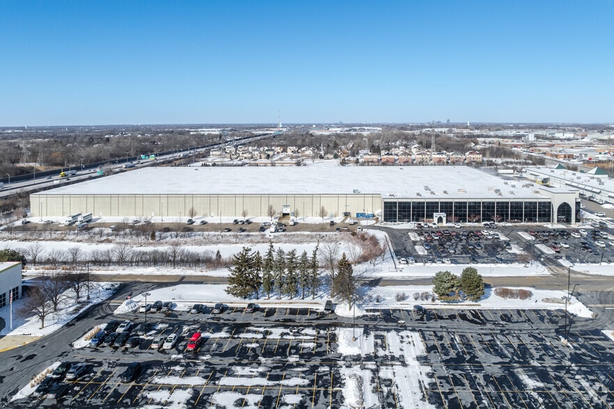 880 S Rohlwing Rd, Addison, IL for lease - Aerial - Image 3 of 6