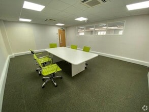 1 Riverside Av W, Lawford for lease Interior Photo- Image 2 of 14