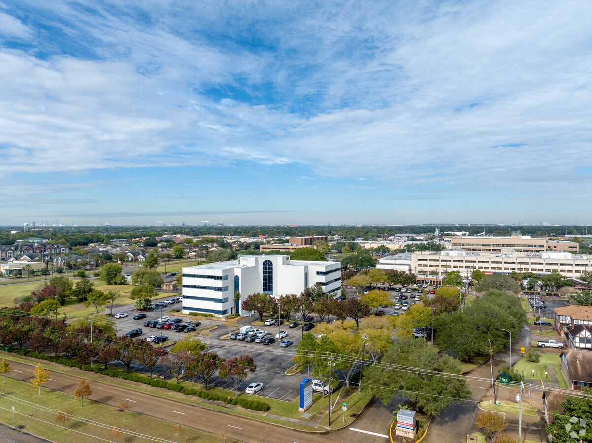 3801 Vista Rd, Pasadena, TX 77504