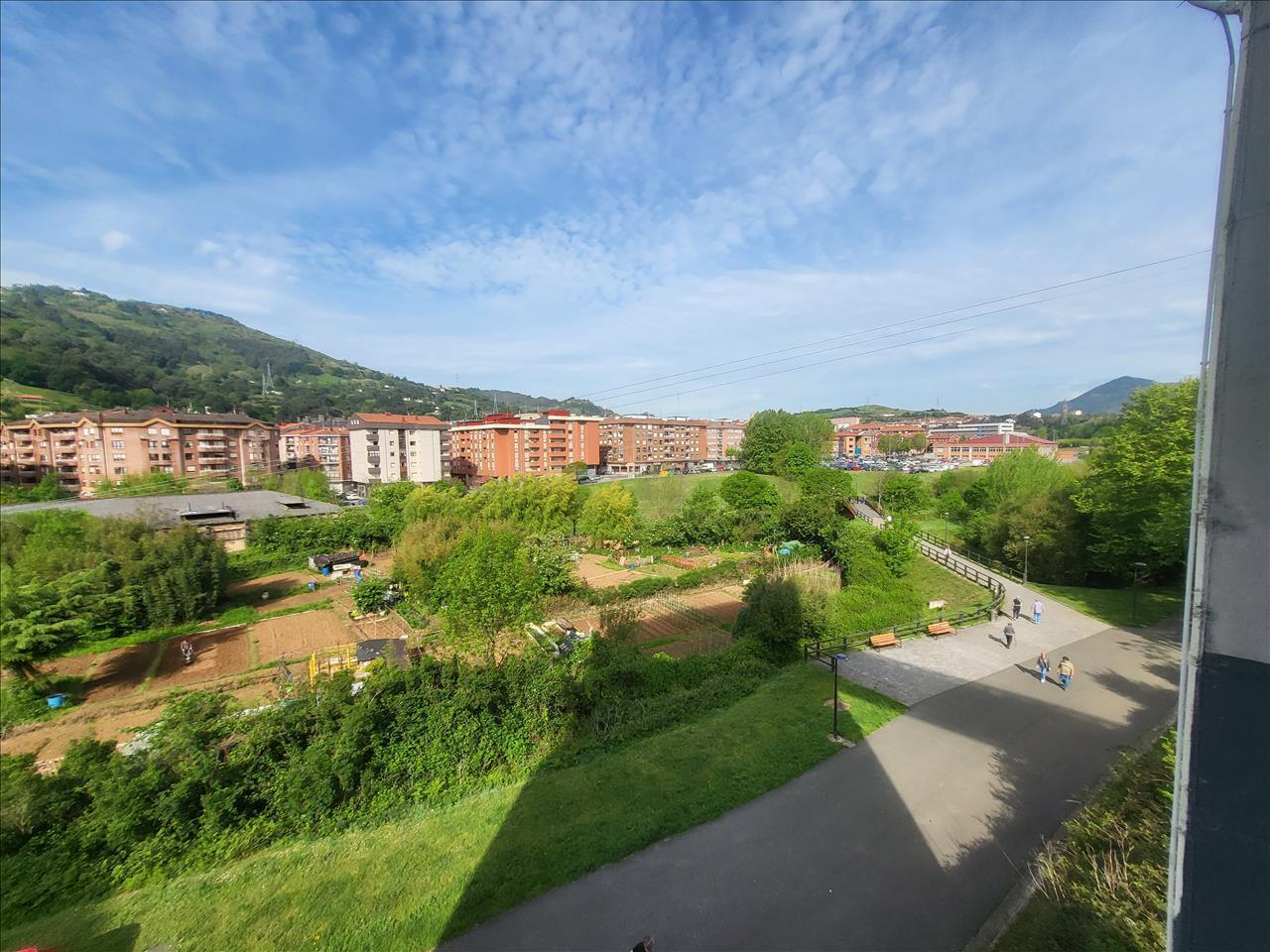 Kalea Juan Sebastián Elcano, U.21, VALLE DE TRÁPAGA, Vizcaya for sale Building Photo- Image 1 of 17