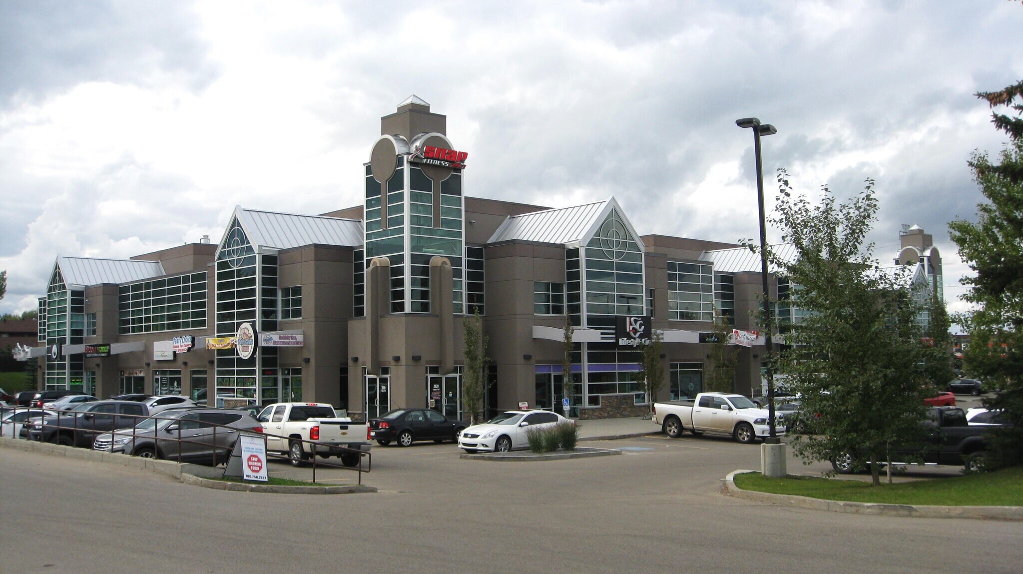 2920 Calgary Trl NW, Edmonton, AB for lease Building Photo- Image 1 of 6