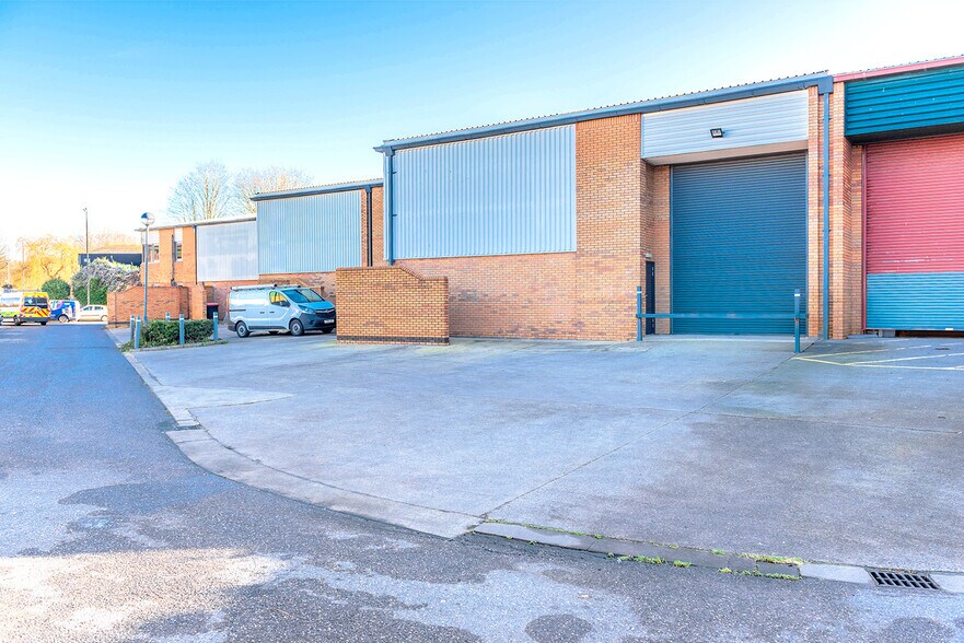 Feeder Rd, Bristol for lease - Building Photo - Image 1 of 6