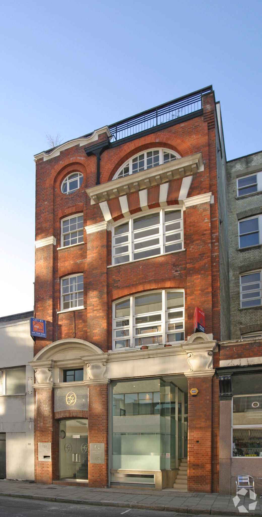 107 Clifton St, London for sale Primary Photo- Image 1 of 1