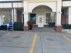 7160 S 29th St, Lincoln, NE for lease Interior Photo- Image 1 of 12