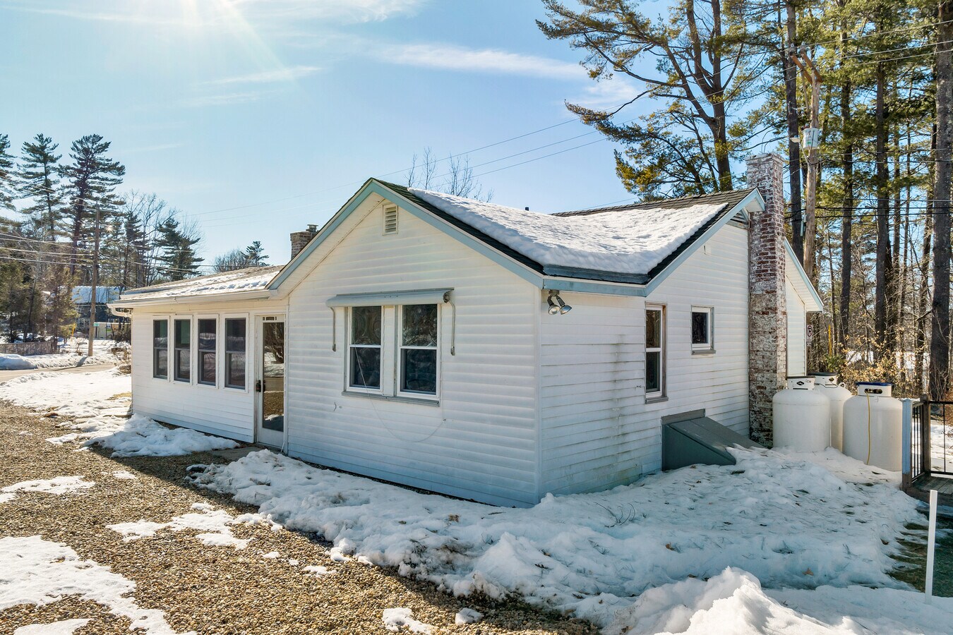 46 Glendale Pl, Gilford, NH 03249