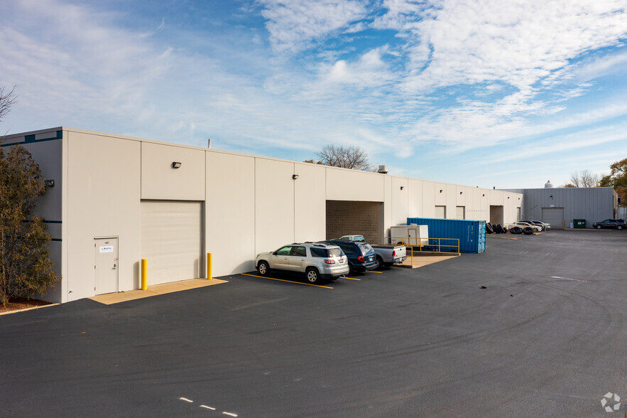 24119-24147 W Riverwalk Ct, Plainfield, IL for lease - Building Photo - Image 3 of 6