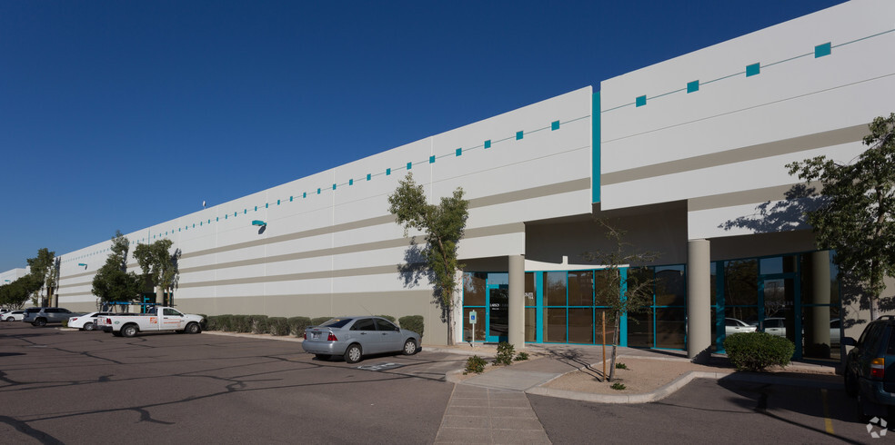 9245 S Farmer Ave, Tempe, AZ for lease - Building Photo - Image 3 of 4