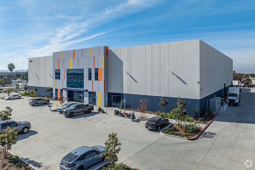 2548 Cactus Rd, San Diego, CA for lease - Building Photo - Image 1 of 7