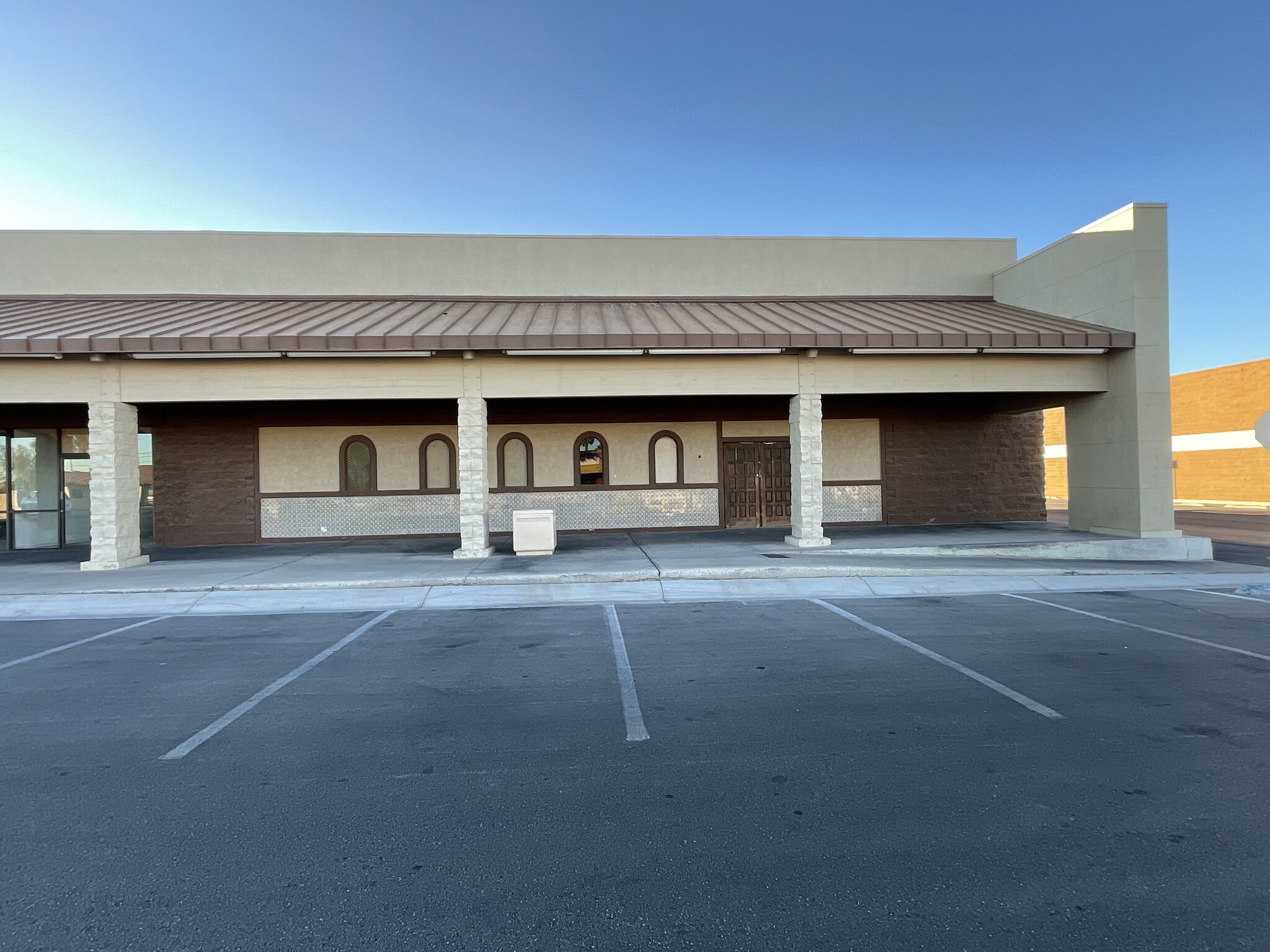 3055 E Tropicana Rd, Las Vegas, NV for lease Building Photo- Image 1 of 1