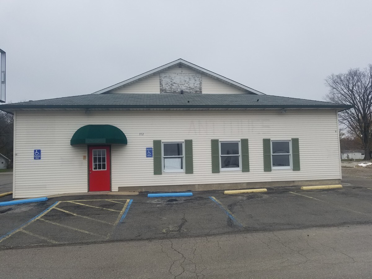 312 Warren Ave, Wright City, MO 63390