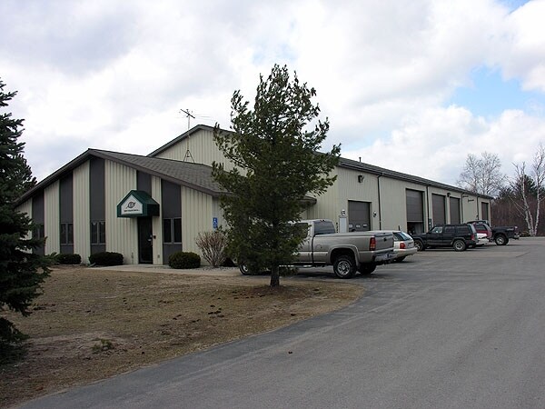 6227 Arnold Rd, Williamsburg, MI for sale Primary Photo- Image 1 of 1